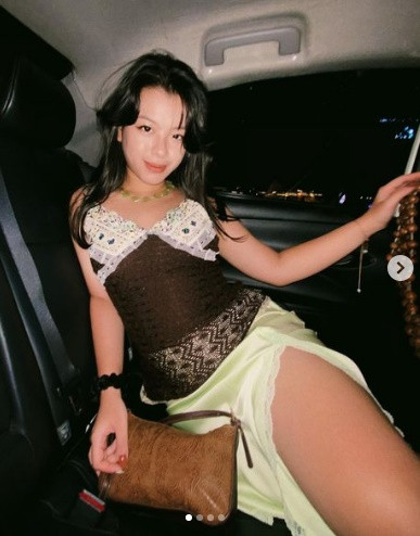 Thừa hưởng nhiều nét đẹp từ mẹ, con gái út của nghệ sĩ Chiều Xuân sở hữu nhan sắc rạng rỡ đúng chuẩn con gái Hà thành.