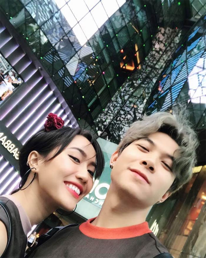 Chuyện tình của hai người bị phát hiện khi nữ diễn viên sinh năm 1991 công khai nói lời ngọt ngào với bạn trai trên show truyền hình.