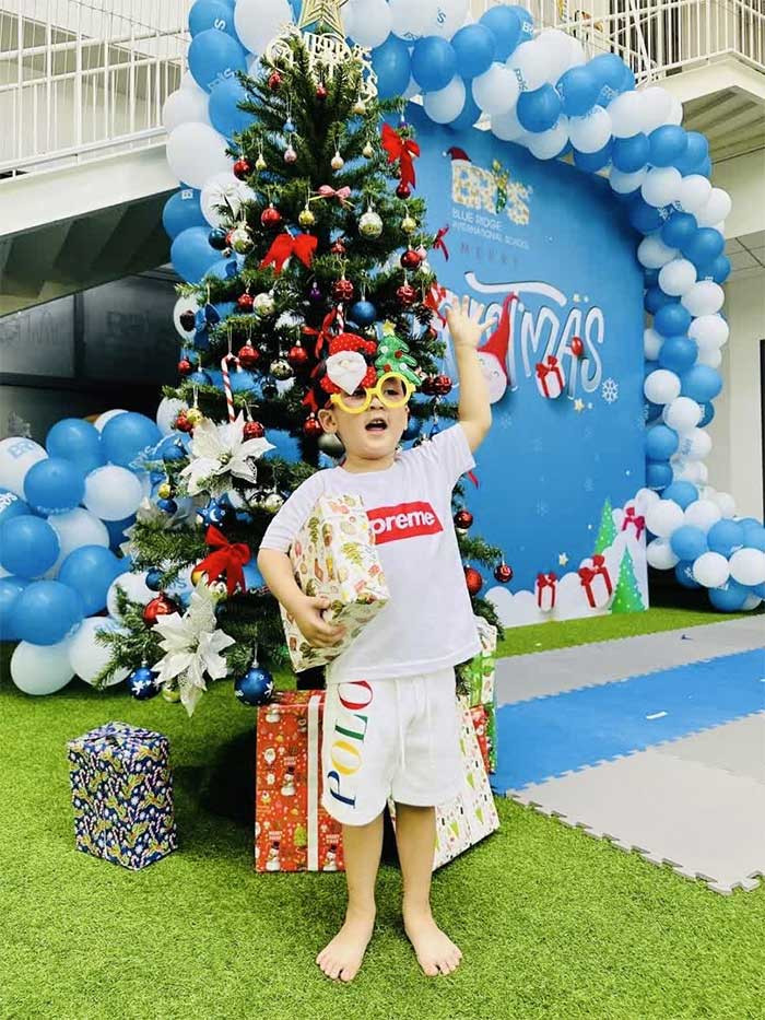 Polo được ba lập hẳn một trang cá nhân riêng để cập nhật những hình ảnh và hoạt động của cậu bé.