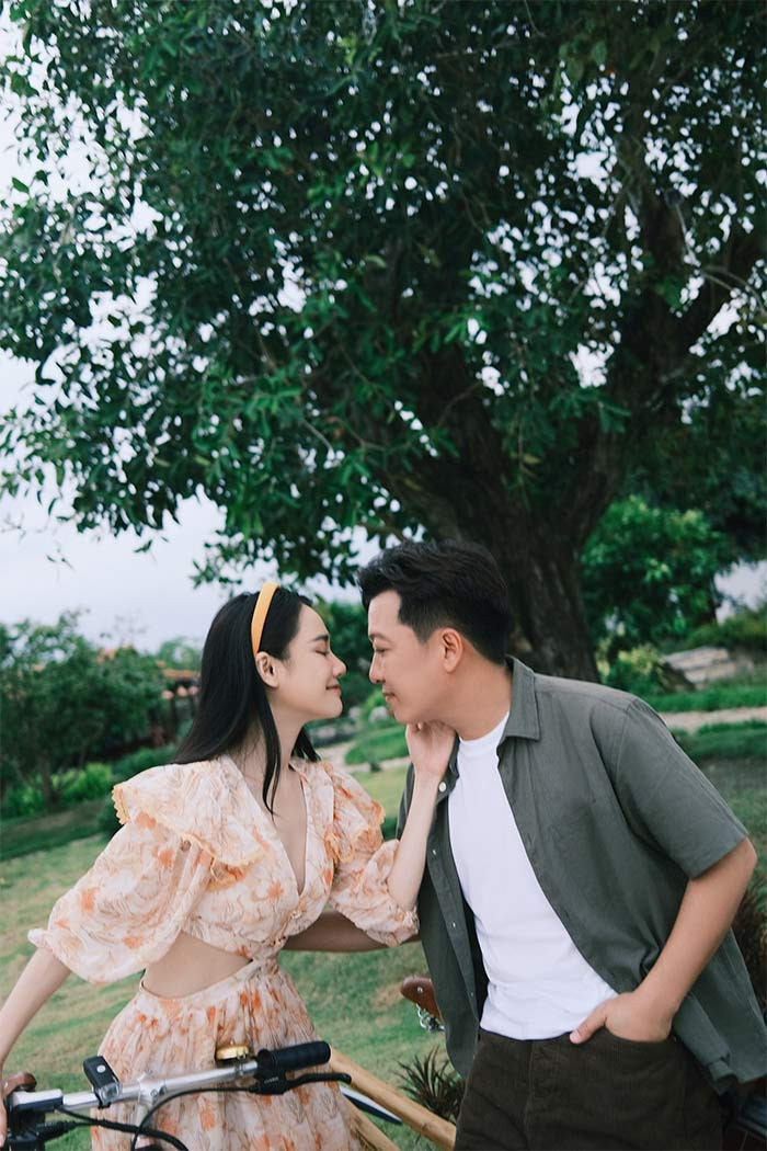 Nhã Phương từng nhiều lần bày tỏ cảm ơn ông xã hết mực yêu thương, chăm sóc vợ con và âm thầm hỗ trợ cô trong công việc.