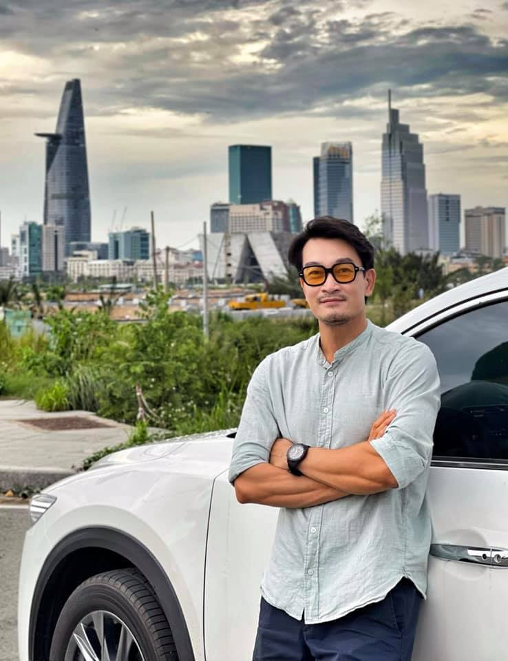 Được khen trẻ, nam diễn viên U50 còn hài hước tự nhận mình là "em trai của chú Quốc Thái".