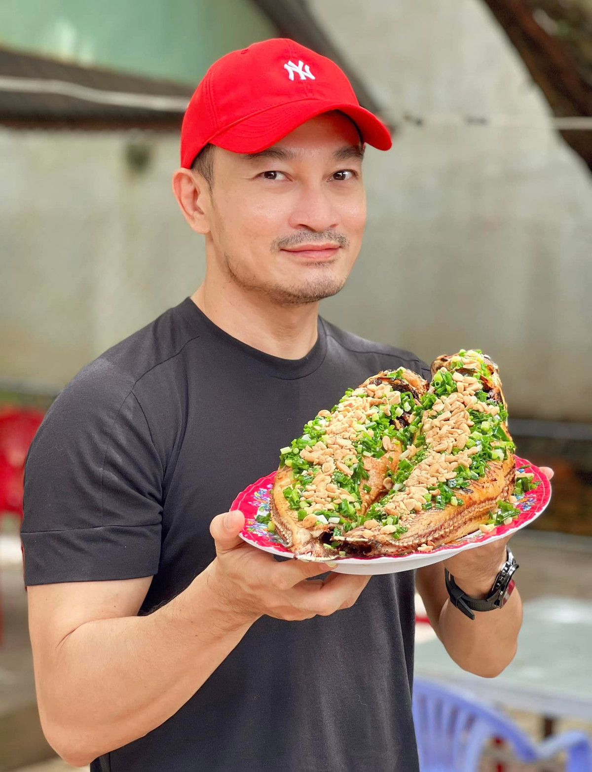 Dù bận rộn với công việc diễn xuất nhưng có thể thấy nam diễn viên vẫn dành thời gian chăm sóc cho hình thể của mình.