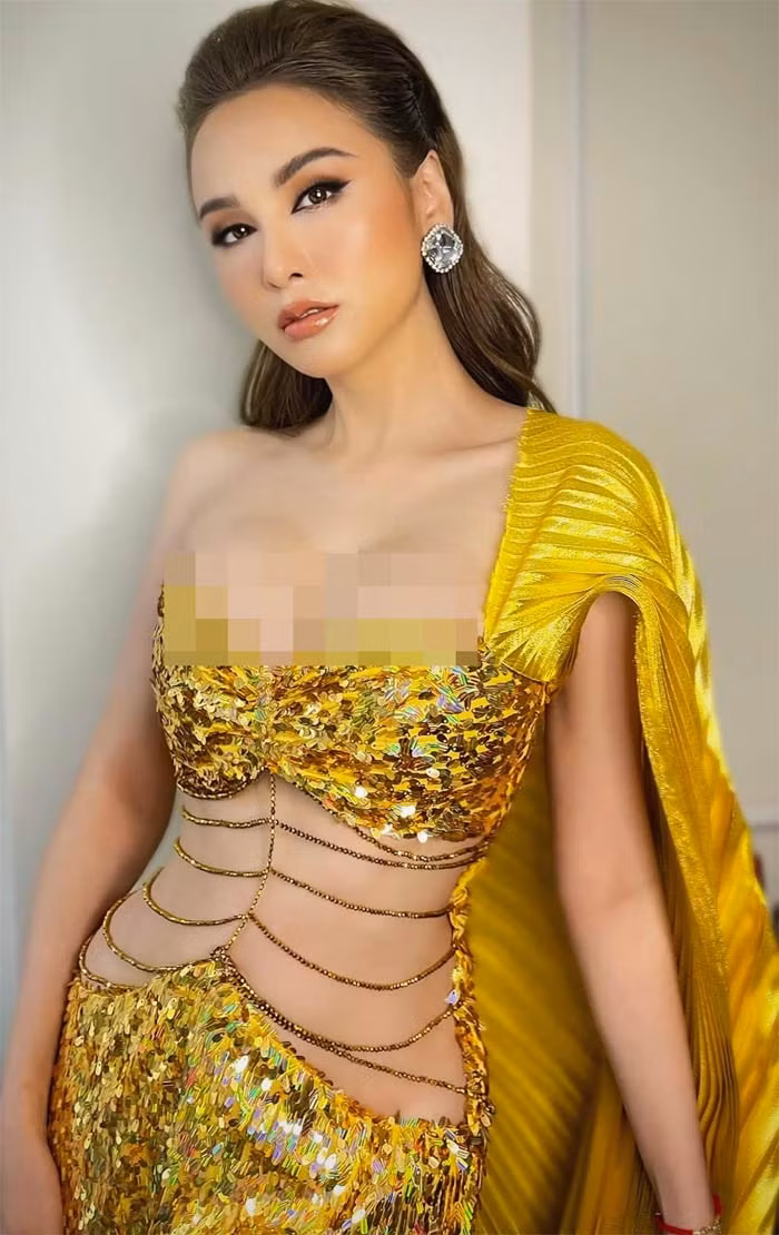 Hoa hậu Thế giới người Việt 2010 Lưu Thị Diễm Hương nổi tiếng là mỹ nhân có hình thể đẹp. Vài năm trở lại đây, người đẹp sinh năm 1990 còn được cho là đã "sửa sang" lại vòng 1 nên số đo của cô càng bốc lửa.