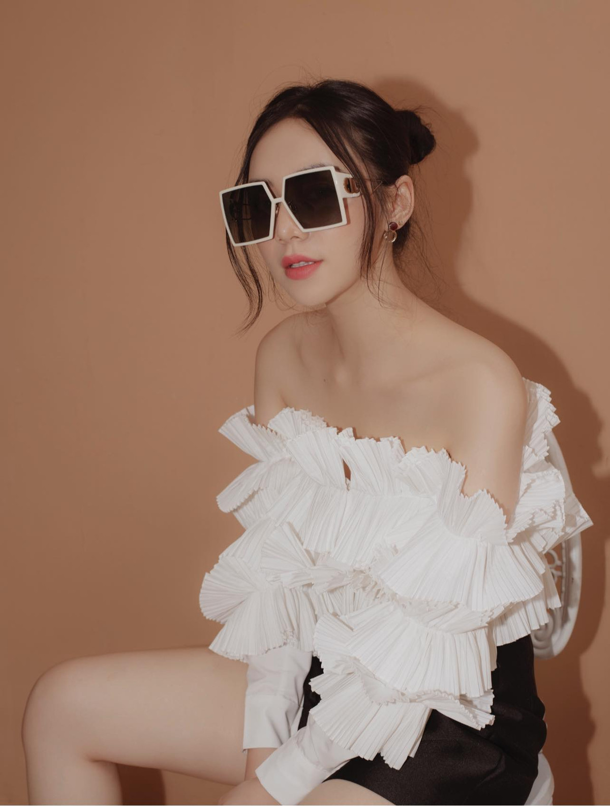 Mỹ nhân 9X chăm chỉ rèn luyện thể thao để duy trì vóc dáng săn chắc, cân đối.