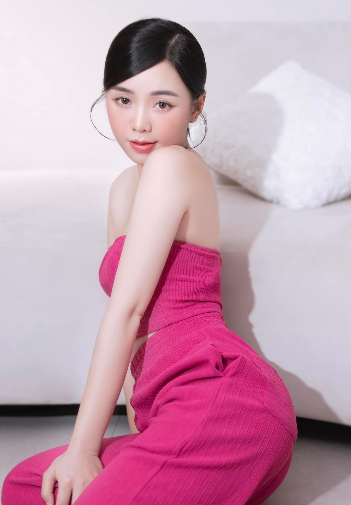 Quỳnh Kool nhận được lời khen tiến bộ về diễn xuất, nhan sắc ngày càng thăng hạng. Ảnh: Thắng Phạm.