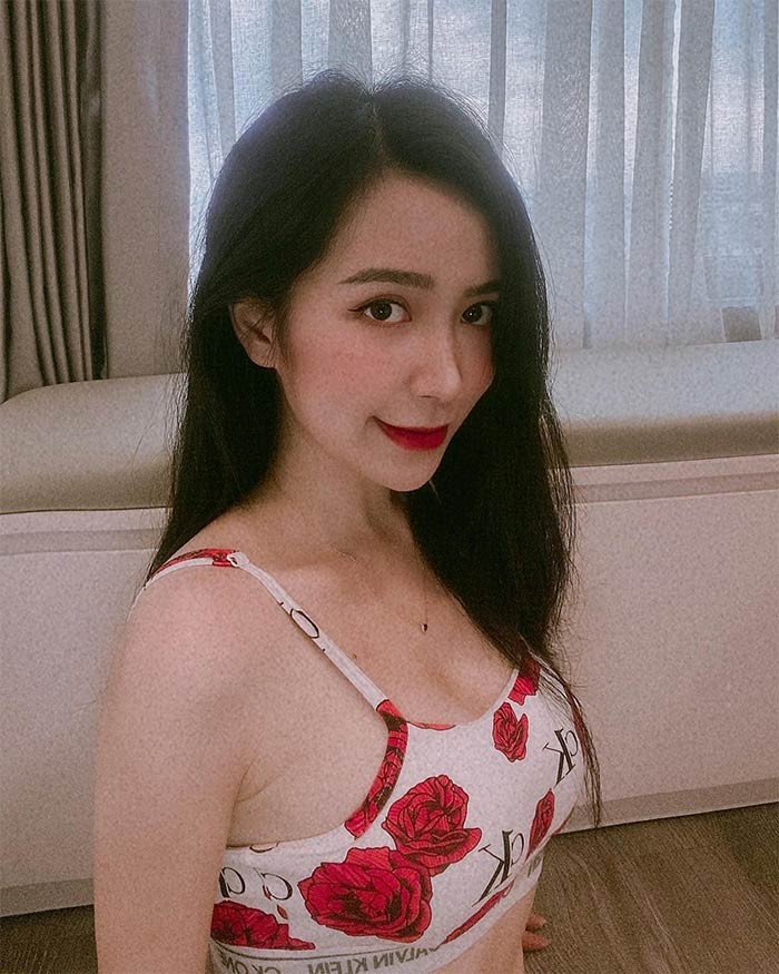 Ngọt ngào, nữ tính, Kim Oanh thu hút sự chú ý của người hâm mộ.