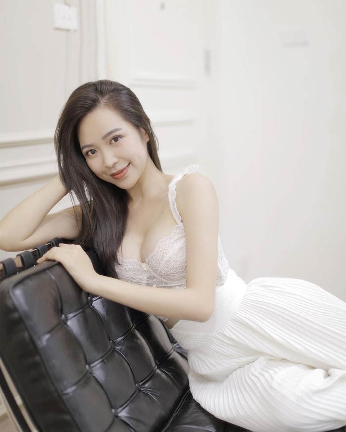 Hình ảnh ngoài đời của Kim Oanh khác hẳn với đa số các nhân vật của cô trên phim.