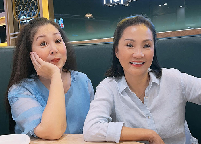 Hồng Đào hơn Hồng Vân 4 tuổi nhưng tính cách của hai người rất hợp nhau.