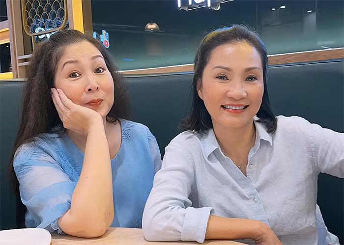 Hồng Đào hơn Hồng Vân 4 tuổi nhưng tính cách của hai người rất hợp nhau.