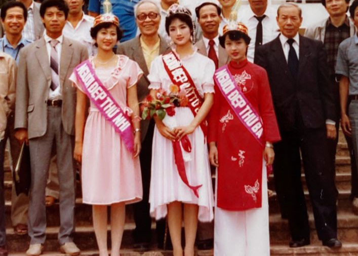 Năm 1992, ở tuổi 21, Giáng My lên ngôi Hoa hậu Đền Hùng. Giáng My lúc đó đang là sinh viên của Nhạc viện Hà Nội (nay là Học viện Âm nhạc Quốc gia Hà Nội) và được nhà trường cử đi thi. (Ảnh: Vietnamnet)