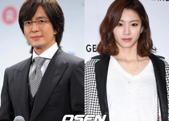 Hiện tại, nam diễn viên "Bản tình ca mùa đông" đang sống cùng vợ, nữ diễn viên Park Soo Jin tại Hawaii, Mỹ. Hai người kết hôn năm 2015 và đã có hai con chung, một trai, một gái. (Ảnh: Onsen)