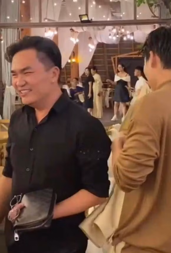 Tháng 5 vừa qua, cặp sao nam đã vướng tin đồn rạn nứt tình cảm sau quãng thời gian thân thiết. Cả hai từng lộ nhiều bằng chứng hẹn hò nhưng đều tránh bàn luận.