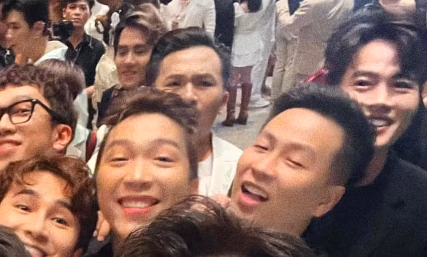 Trên trang cá nhân của mình, Võ Tấn Phát cũng chia sẻ hình ảnh bên nam MC. Ảnh: FB Võ Tấn Phát.