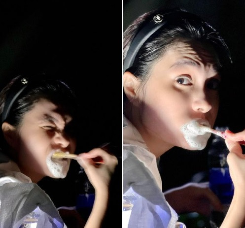 Ông xã của Băng Di còn khiến fan "hết hồn" khi đăng ảnh dìm hàng vợ lúc nửa đêm, kèm chú thích: "Tụi em không tưởng tượng được 12h đêm trong lều anh ngó ra thấy cảnh này đâu!".