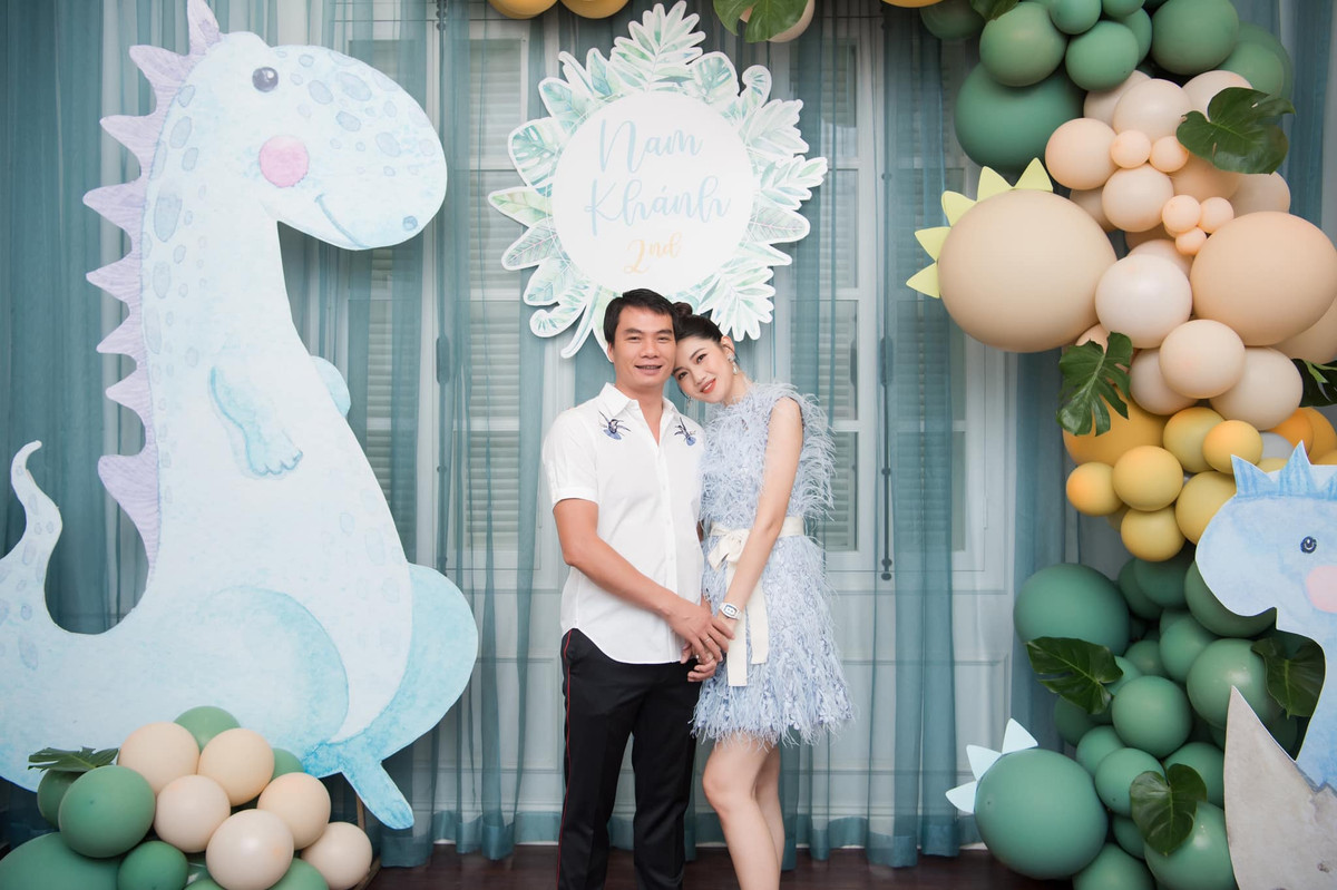 Sau gần 4 năm về chung một nhà, Á hậu Thanh Tú và ông xã đại gia có với nhau hai con trai đáng yêu.