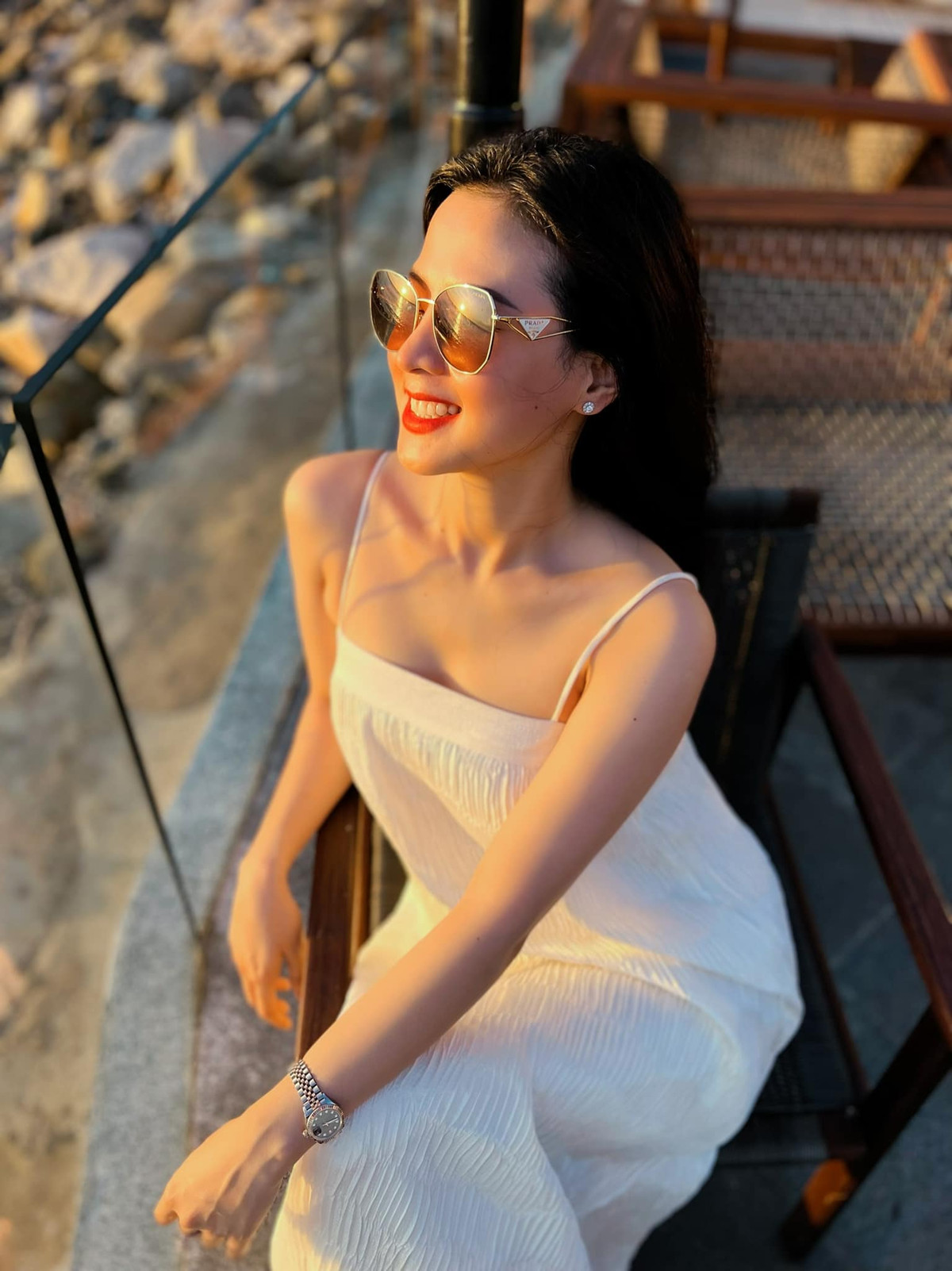 Đầu năm 2021, sao nam sinh năm 1985 công khai bạn gái ca sĩ, kém 8 tuổi là Thiên Hương.