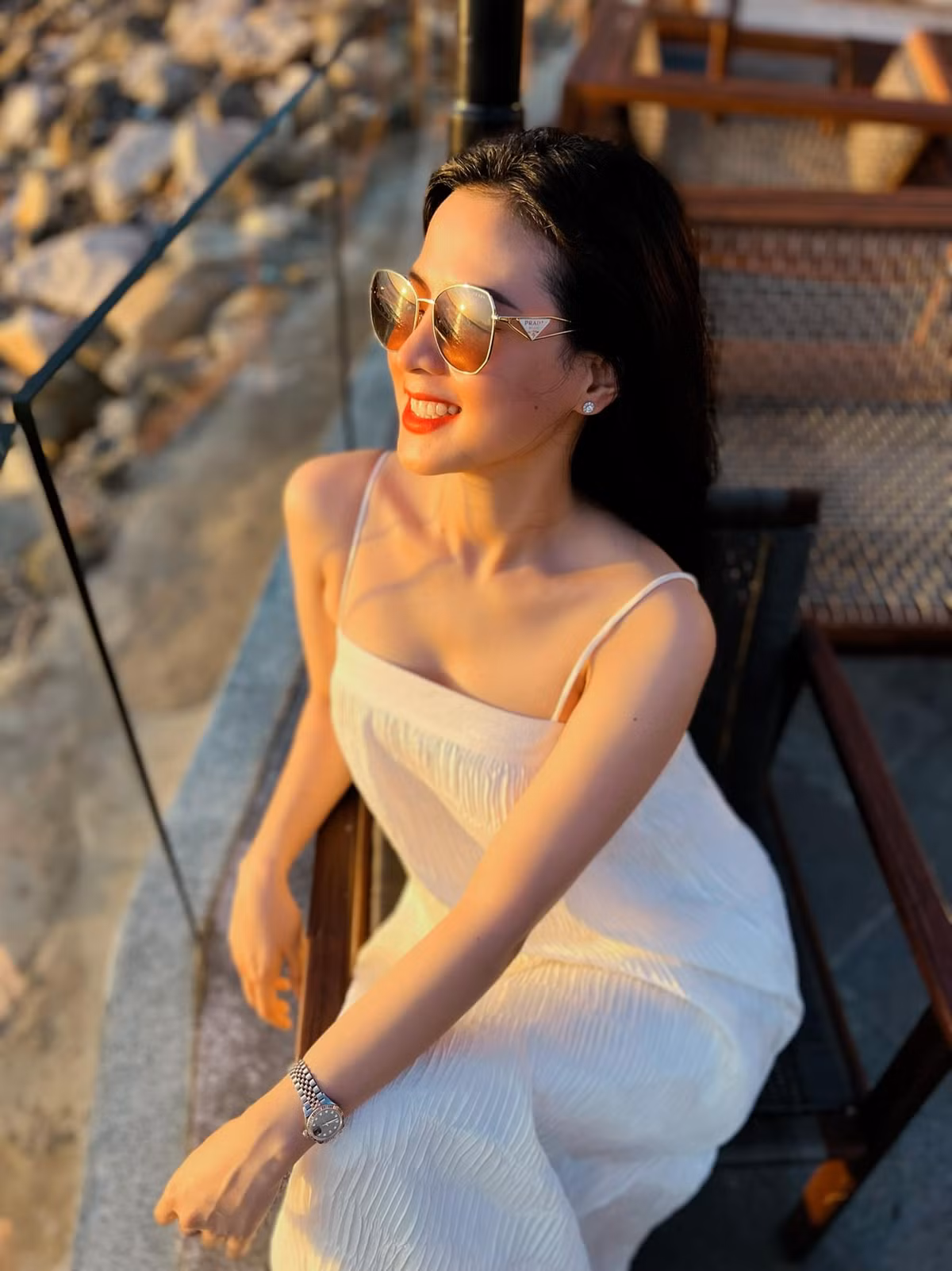 Đầu năm 2021, sao nam sinh năm 1985 công khai bạn gái ca sĩ, kém 8 tuổi là Thiên Hương.