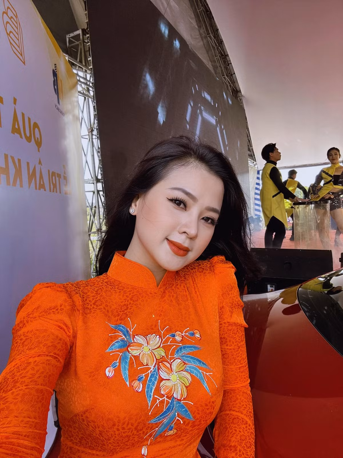 Hoãn đám cưới vì dịch bệnh, Minh Luân và Thiên Hương hiện muốn tập trung ổn định kinh tế trước khi về chung một nhà.