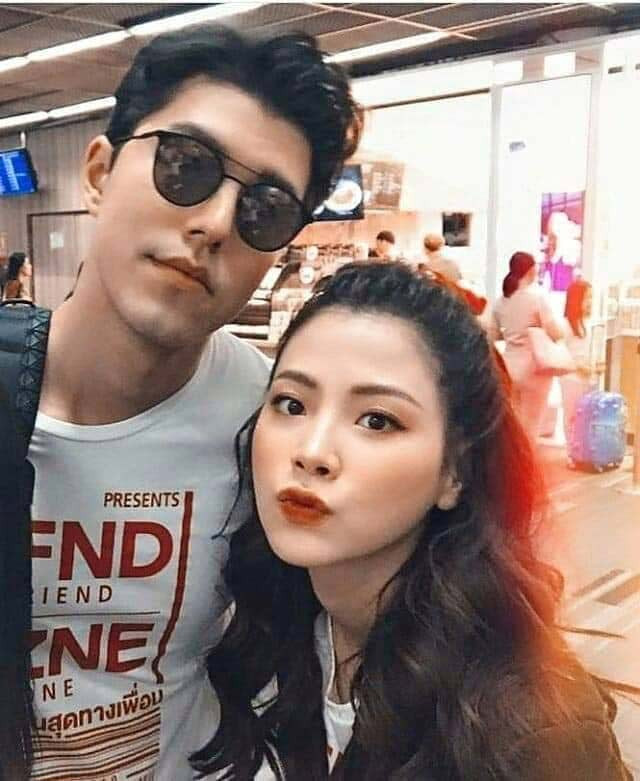 Nine Naphat sinh năm 1996 là diễn viên kiêm người mẫu ở Thái Lan.