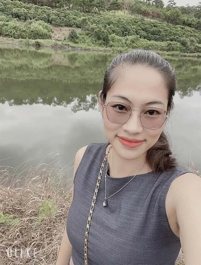 Thời gian gần đây, chị gái Đặng Thu Thảo gây chú ý khi tuyên bố kiện Hoa hậu Thùy Tiên đến cùng. Người đẹp chia sẻ, Thùy Tiên đã hai lần gây chiến và nó vượt ra khỏi sự nhẫn nhịn của cô.