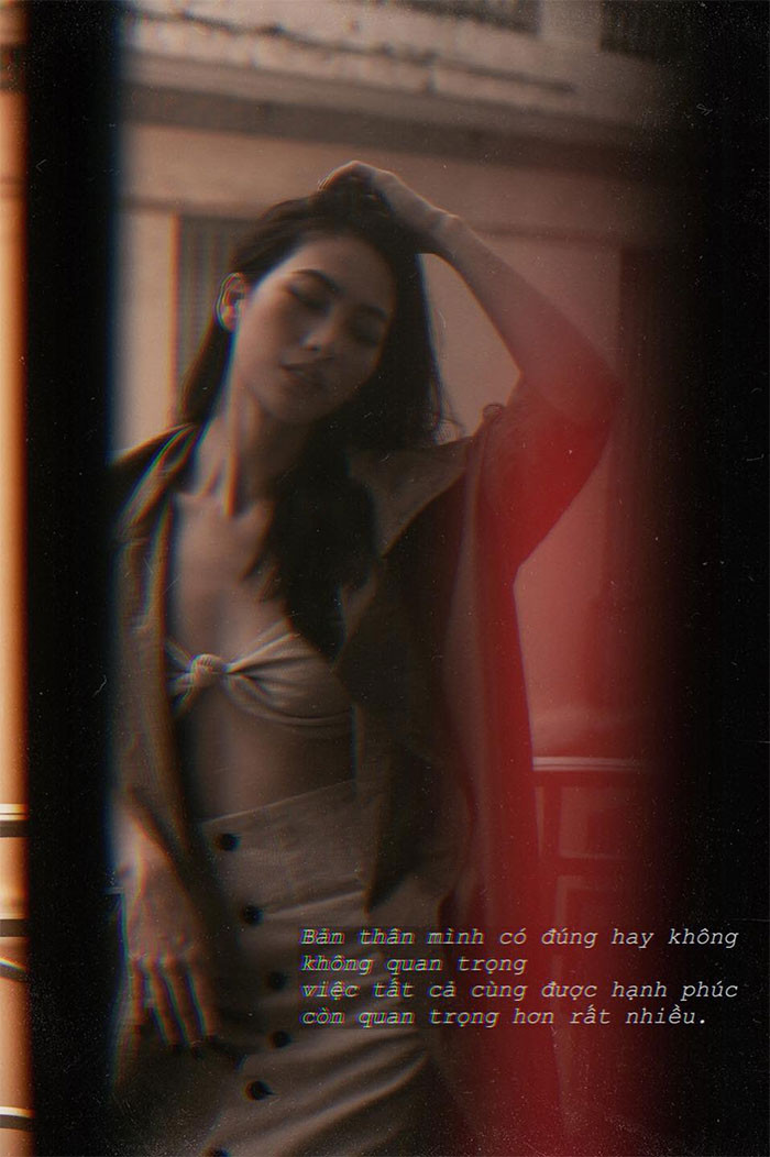 Thời trang giản dị, gợi cảm của nữ chính phim “Vô diện sát nhân“ Thoi trang gian di, goi cam cua nu chinh phim “Vo dien sat nhan“