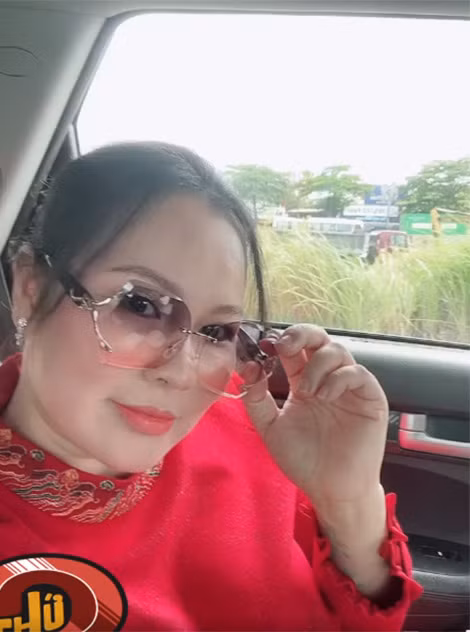 Nhan sac vo Quy Binh sau khi sinh con o tuoi U50