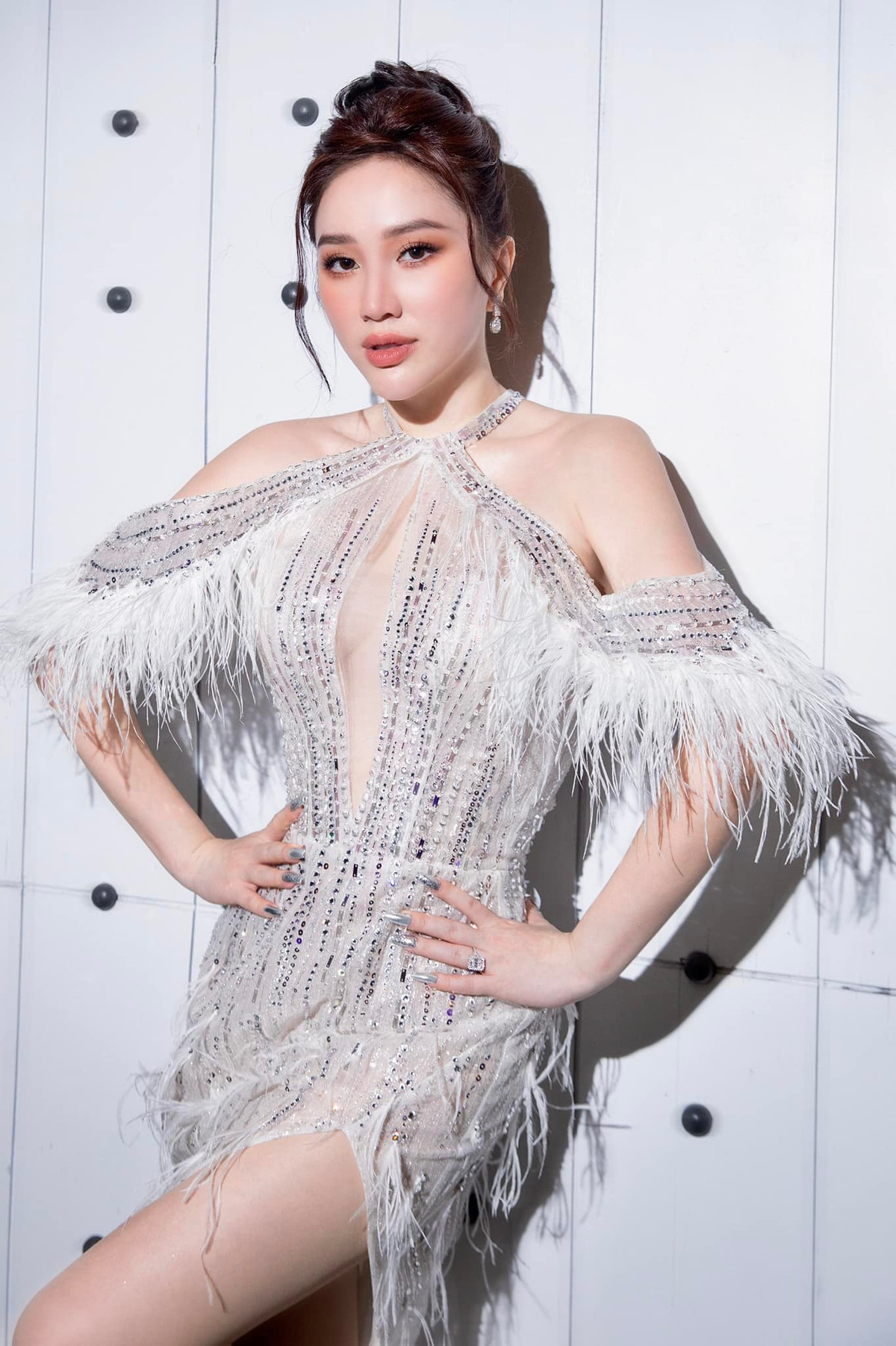 Hơn 15 năm hoạt động nghệ thuật, sự nghiệp của giọng ca "Công chúa bong bóng" trải qua nhiều thăng trầm.