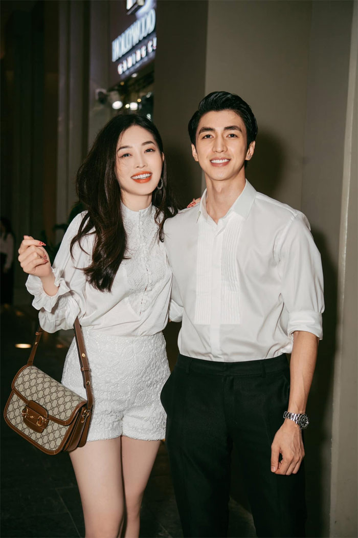 Mới đây, nam diễn viên 29 tuổi bí mật tổ chức một bữa tiệc để cầu hôn Phương Nga vào ngày 13/2/2022, sau 4 năm hẹn hò.