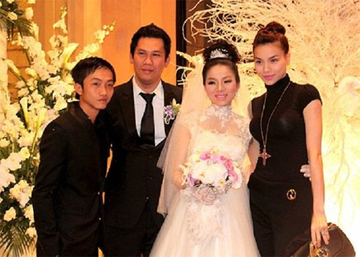 Đầu năm 2015, Hồ Ngọc Hà cùng chồng lúc đó, doanh nhân Cường Đô la tới tham dự đám cưới bạn thân Lệ Quyên. (Ảnh: VTC)