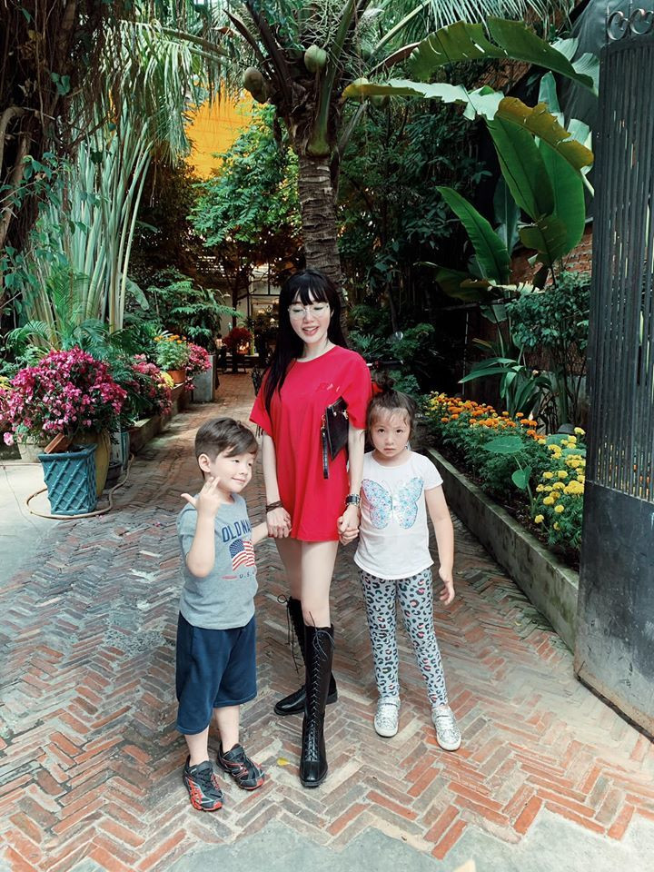 Elly Tran cham con kheo, ai nu 7 tuoi som boc lo tai nang