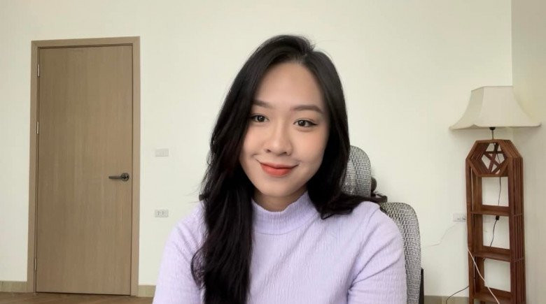 9X sớm đón tin vui khi mang thai đứa con đầu lòng. MC Hà My từng chia sẻ về diện mạo tăng 10kg khi mang bầu. Cô cũng phải đối mặt với tâm trạng thất thường kể từ khi có em bé. Tâm sự nhiều hơn với ông xã là cách để cô vượt qua mọi khó khăn.