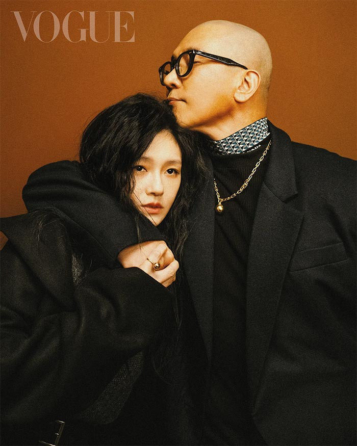 "Anh ấy đã cầu hôn tôi trên điện thoại và anh ấy hỏi tôi, anh có thể trở thành một thành viên gia đình em", nữ diễn viên 46 tuổi chia sẻ.