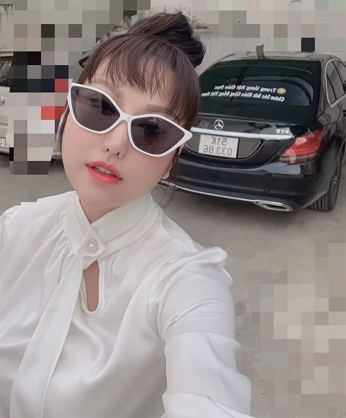 Phi Thanh Vân tiết lộ, năm 20 tuổi, cô từng bị bạn trai cũ đánh tới mức sảy thai.