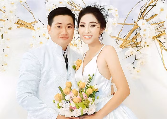 Hoa hậu Đại dương Đặng Thu Thảo sau khi ly hôn đã tố cáo chồng cũ bạo hành, đánh đập, ngoại tình, khủng bố cô cả về tinh thần lẫn thể xác trong thời gian chung sống.