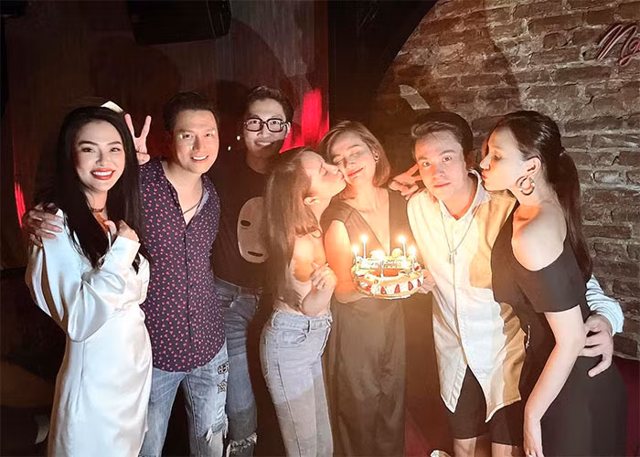 Trong các dịp bạn bè thân thiết tụ tập, có Quỳnh Nga là có Việt Anh.