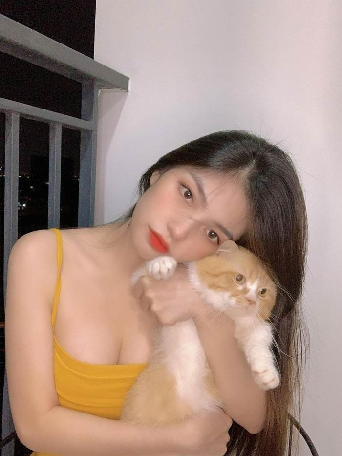 Khi tin đồn Uyên Endy là bạn gái của Ngô Kiến Huy lan ra nhiều người "đẩy thuyền" cho cặp đôi này vì cả hai rất xứng đôi vừa lứa.