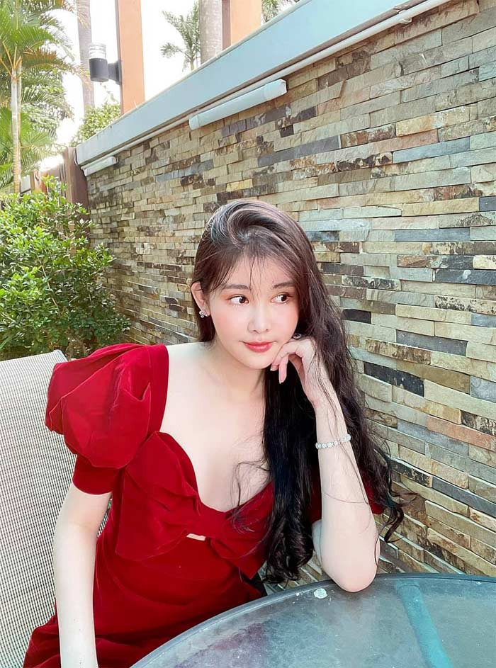 Sự thay đổi về diện mạo và tiến bộ trong sự nghiệp của Ngân Anh khiến nhiều người có thiện cảm với cô hơn so với thời điểm 5 năm trước.