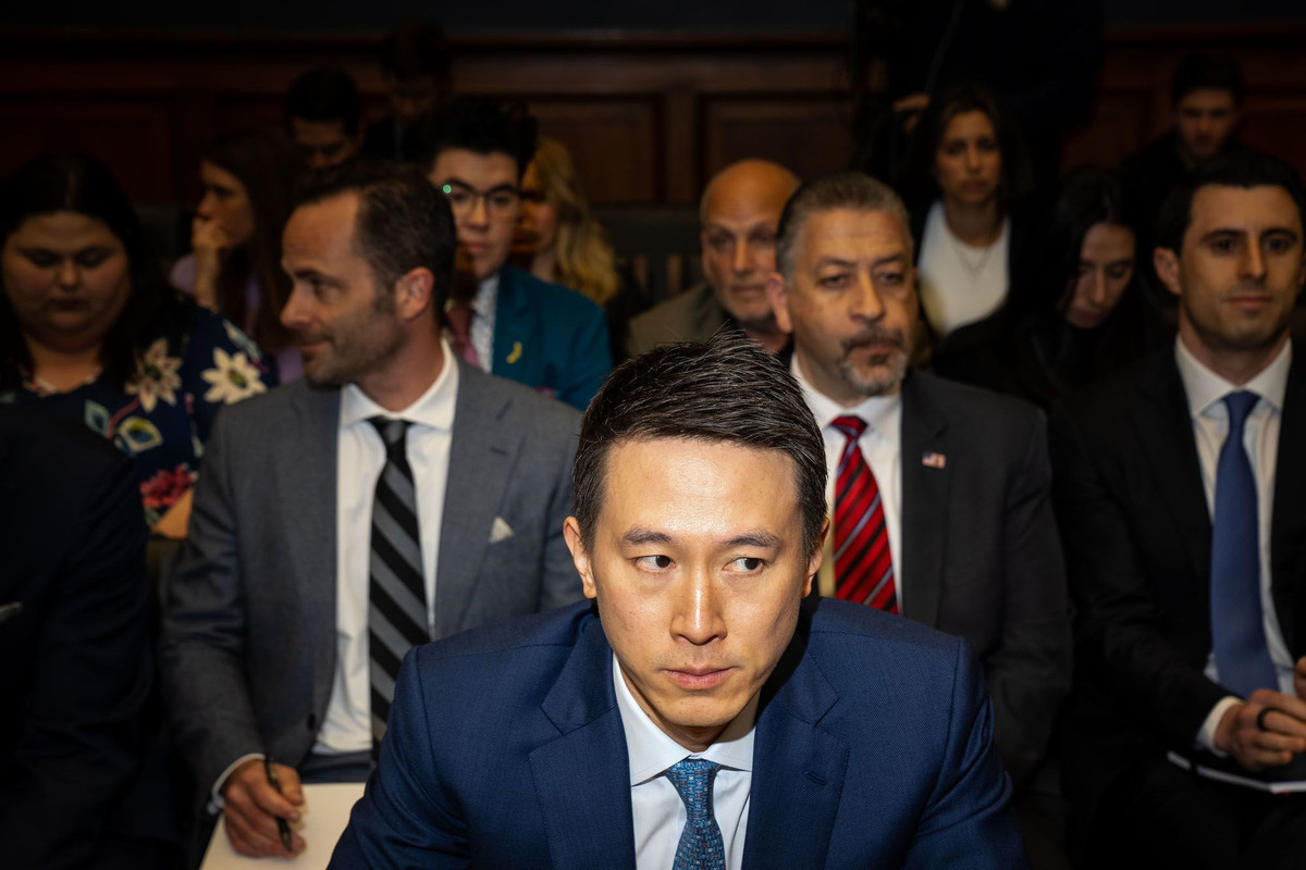 CEO TikTok thua nhan con minh khong dung ung dung