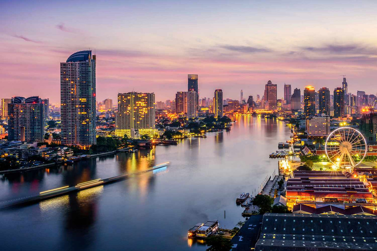 Thêm nữa, các mạch nước ngầm ở Bangkok đang cạn kiệt do quá trình lấy nước sinh hoạt. Theo tính toán của các chuyên gia, các tuyến phố tại Bangkok sẽ biến thành kênh rạch trong khoảng 100 năm tới.