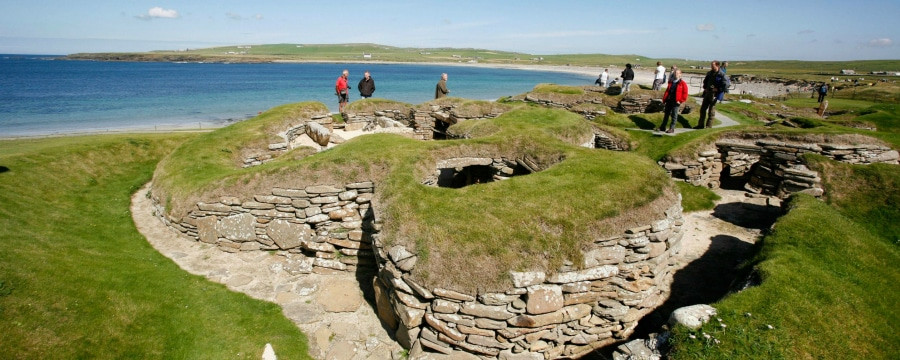 Ước tính, Skara Brae có niên đại khoảng 5.000 năm tuổi. Nơi đây được UNESCO công nhận là di sản thế giới. Các chuyên gia cho hay đây là khu định cư thời đồ đá khá hoàn chỉnh ở châu Âu còn tồn tại đến ngày nay.