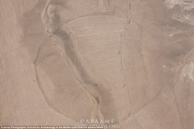 Trong những năm qua, giới chuyên gia đã thực hiện nhiều nghiên cứu về những vòn tròn đá khổng lồ này.