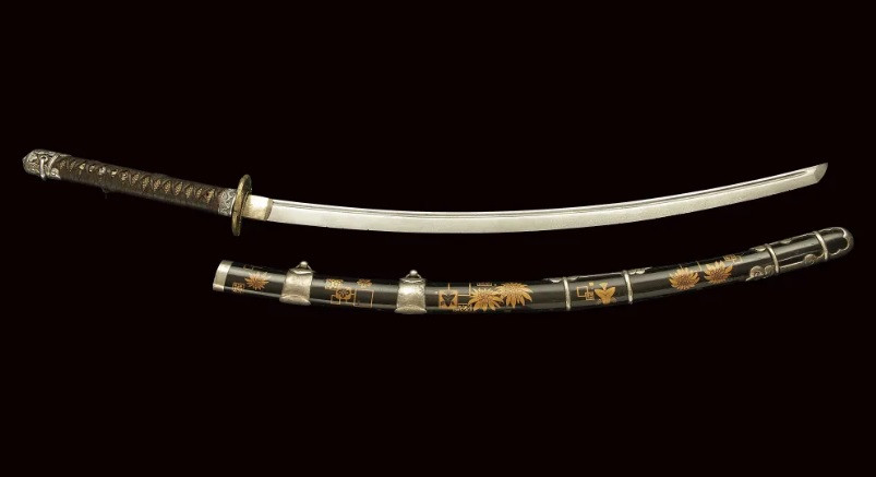 Samurai Tachi là thanh kiếm samurai của Nhật Bản nổi tiếng thế giới có giá cả đắt đỏ. Theo các chuyên gia, ước tính bảo kiếm này có giá từ 100.000.000 triệu USD (tức hơn 2.351 tỷ đồng).