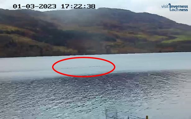 Camera đó được lắp tại nhà nghỉ Shoreland Lodges gần làng Fort Augustus ở bờ biển phía nam của hồ Loch Ness và quay được cảnh tượng kỳ bí trên.