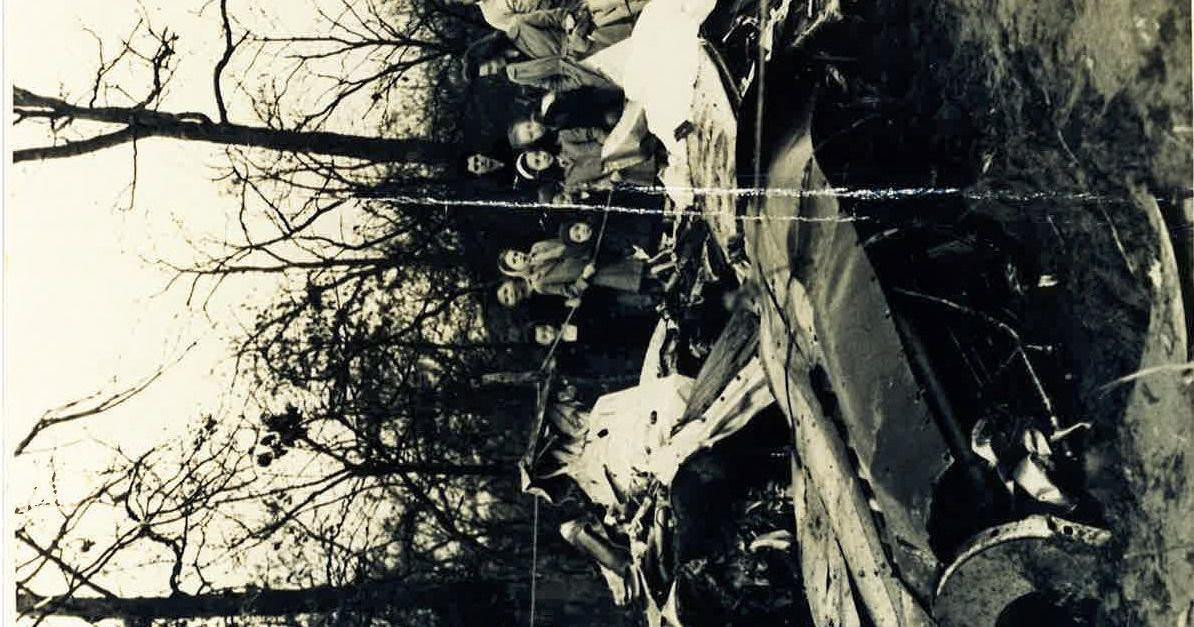 Tiêm kích F-51 Mustang thứ hai cũng từ bỏ việc truy đuổi UFO khi lên đến độ cao 6.800m. Hai máy bay này trở lại căn cứ Godman.