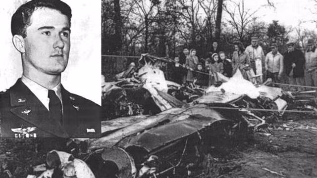 Trong lúc truy đuổi UFO, một tiêm kích F-51 Mustang bỏ cuộc giữa chừng do không thể lên được độ cao lớn hơn và không thể duy trì mức oxy cho phi công.