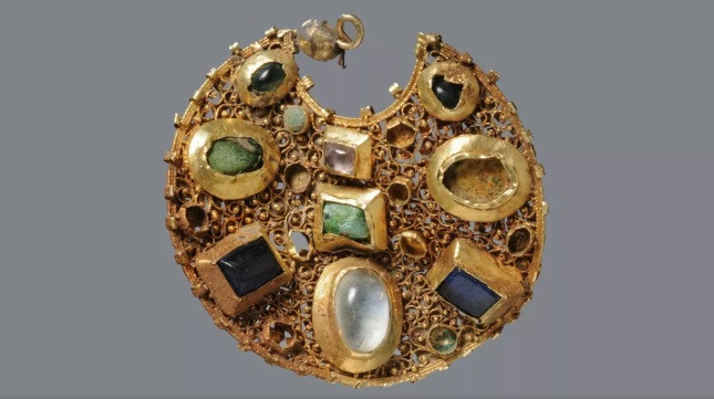 Trong nhiều thế kỷ qua, các nhà khảo cổ chuyên nghiệp và nghiệp dư đã tổ chức các cuộc tìm kiếm ở khu vực Schleswig-Holstein và có nhiều phát hiện quan trọng.