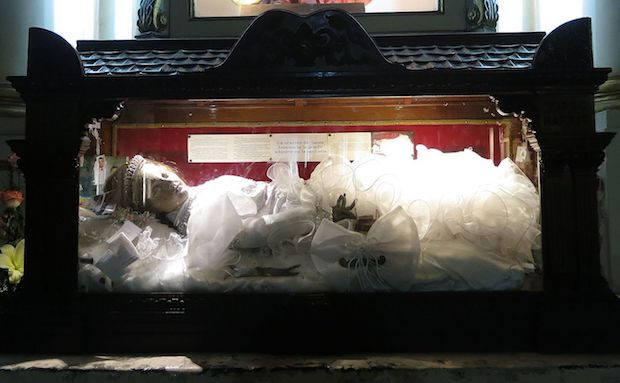 Sau khi video đó được công bố, nhiều người không khỏi bất ngờ và hiếu kỳ không biết điều gì xảy đến với xác ướp Santa Innocence.