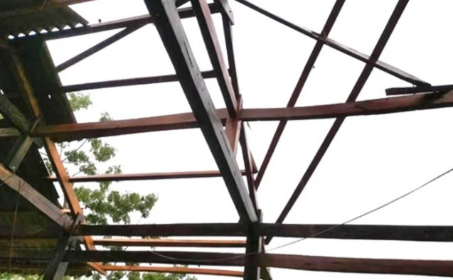 Loc xoay khien 46 nha dan toc mai, sap do o Yen Bai