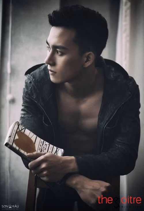 Nhờ lợi thế ngoại hình, Minh được khá nhiều người quan tâm, theo dõi trên trang cá nhân.