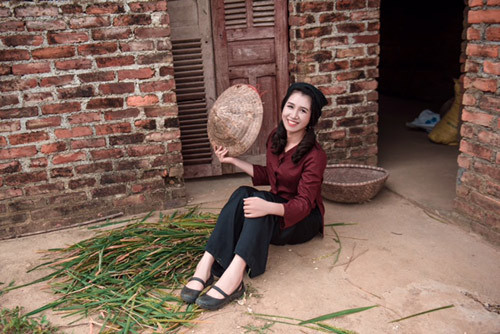 Quyết định thực hiện bộ ảnh mới này cũng là một động thái thể hiện quyết đoán, vững vàng của Trần Thị Tâm trước những lời đồn đoán, những nhận xét có phần tiêu cực của một bộ phận dân mạng trong suốt thời gian qua. Sau bức ảnh giúp bản thân bất ngờ nổi tiếng chụp trên đồng lúa hồi tháng 6, ngoài những lời ngợi khen, Tâm cũng phải đối mặt với một số lời bàn tán, ý kiến cho rằng cô cố ý "làm màu" chỉ giả vờ đứng ôm lúa để "pose ảnh câu like".